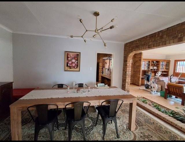 4 BEDROOM HOUSE FOR SALE IN VANDERBIJLPARK SE 3